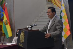 El Presidente del Estado, Luis Arce en conferencia de prensa sobre la vacuna contra el Covid-19