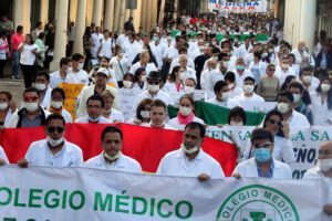 Paro nacional del sector salud en demanda de la abrogación de la Ley de Emergencia Sanitaria