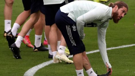 Sergio Ramos expresa frustración por no poder jugar con el Real Madrid debido a su lesión