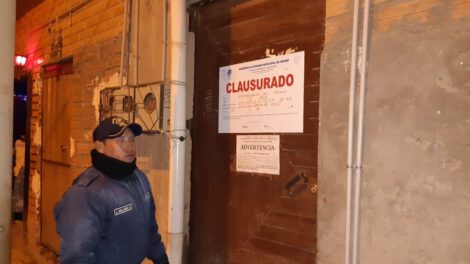 Clausura del lenocinio Estrella azul por incumplir Decreto Municipal