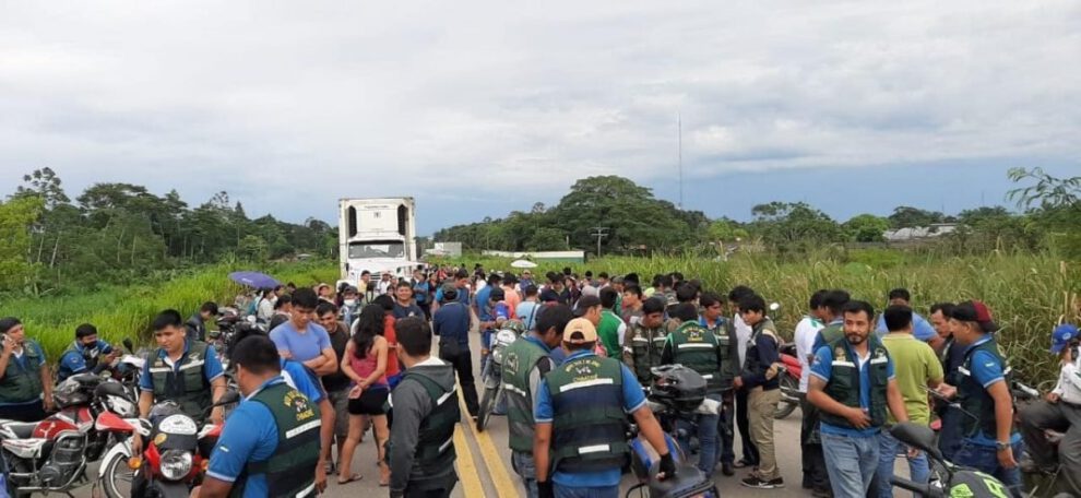 Bloqueo en Chimoré por la reducción del proyecto de la vía