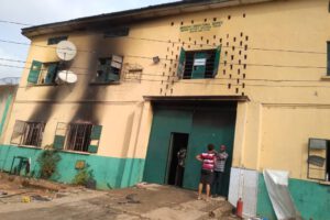 Asalto armado a cárcel en Nigeria