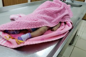 Fallecimiento de bebé por caída