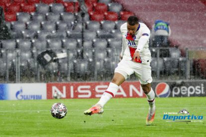 Kylian Mbappé aprovecha bien la oportunidad para anotar el primero del PSG