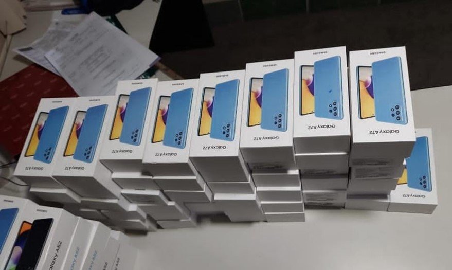 Celulares de contrabando comisados por la Aduana Nacional