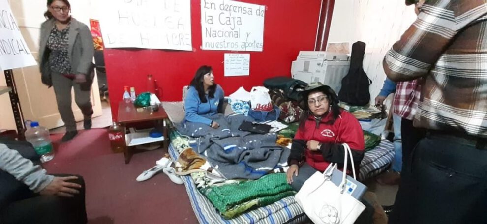 Magisterio urbano Oruro en huelga de hambre