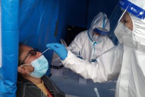 Covid-19 en Bolivia reporta más de mil casos positivos