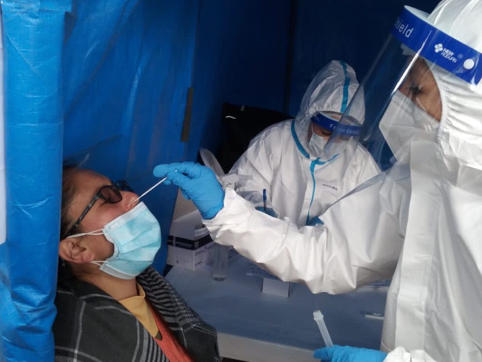 Covid-19 en Bolivia reporta más de mil casos positivos