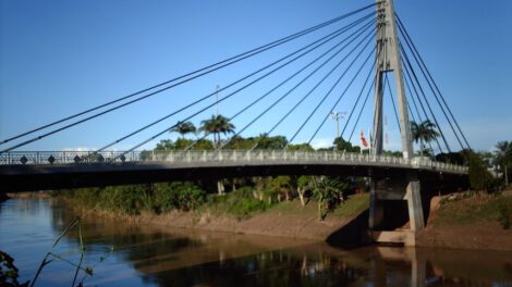 Bloqueo puente internacional Cobija en protesta por cierre de frontera