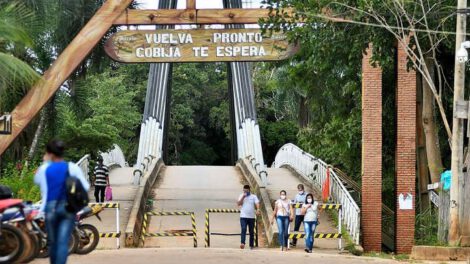 Tránsito vecinal fronterizo entre Cobija y Brasil