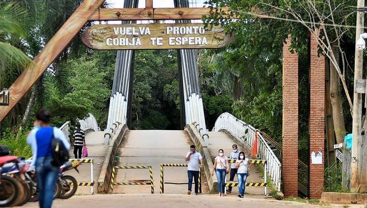 Tránsito vecinal fronterizo entre Cobija y Brasil