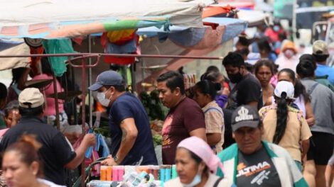 Covid-19 en Santa Cruz: Aglomeraciones de personas