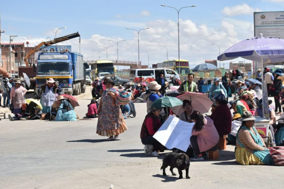 Comerciantes rechazan el Decreto Supremo 28761