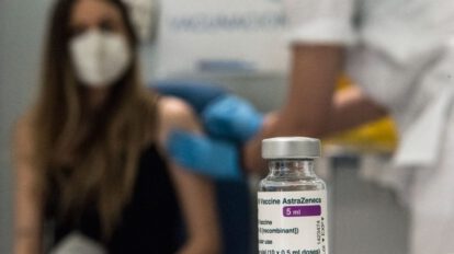 Uso de la vacuna AstraZeneca en la lucha contra el Covid-19