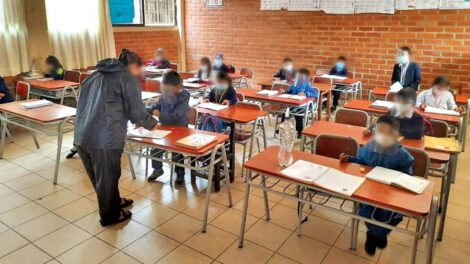 Estudiantes positivos a Covid-19 en Punata