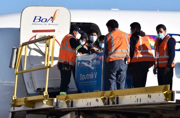 Bolivia recibe nuevo lote de 25.000 vacunas Sputnik-V contra el Covid-19