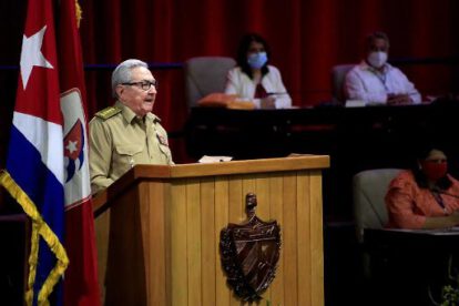 Raúl Castro en el VIII Congreso del Partido Comunista de Cuba