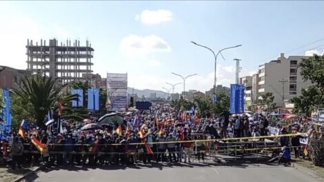 Concentración de militantes del MAS en Cochabamba