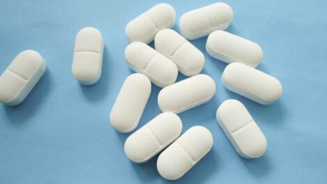 Comercialización de estuco y talco como si fuesen Ivermectina y Azitromicina
