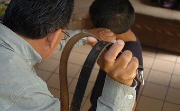 La Policía recibe ocho casos al día de violencia infantil