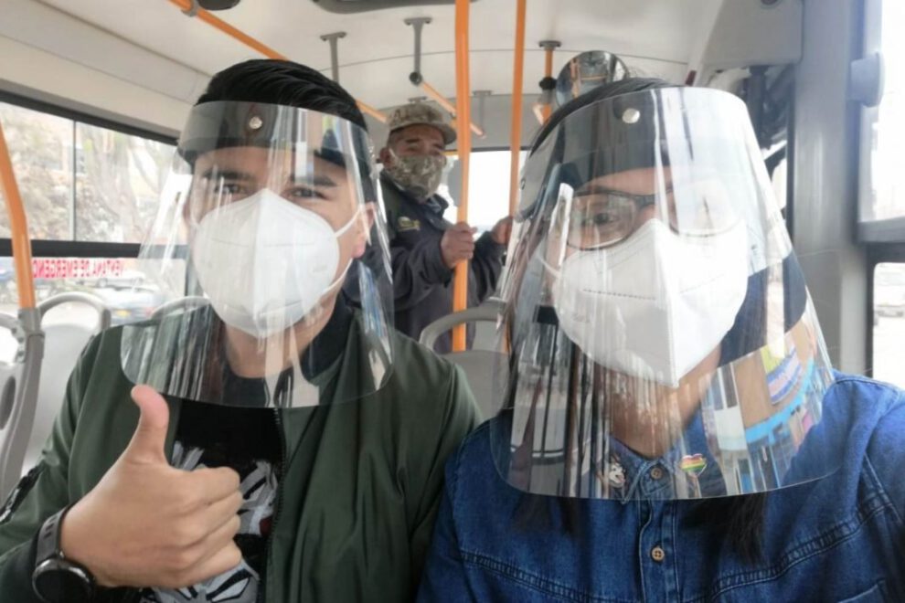 Uso obligatorio de máscara facial y barbijo en Perú