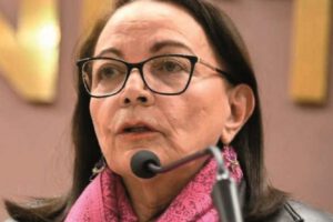 Eidy Roca, exministra de Salud, en detención domiciliaria por el caso respiradores chinos
