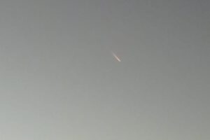 Objeto luminoso en el cielo orureño