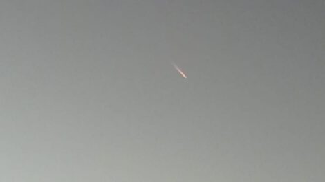 Objeto luminoso en el cielo orureño