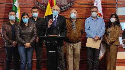 Proceso de vacunación propuesto por Carlos Mesa