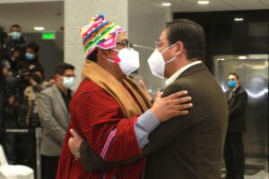 Ministro de Desarrollo Rural y Tierras Remmy Rubén Gonzales en acto de posesión