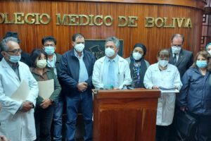 Médicos convocan a reunión con Ministro de Salud