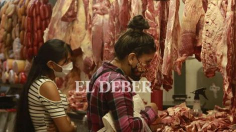 Paro de actividades de carniceros en Santa Cruz