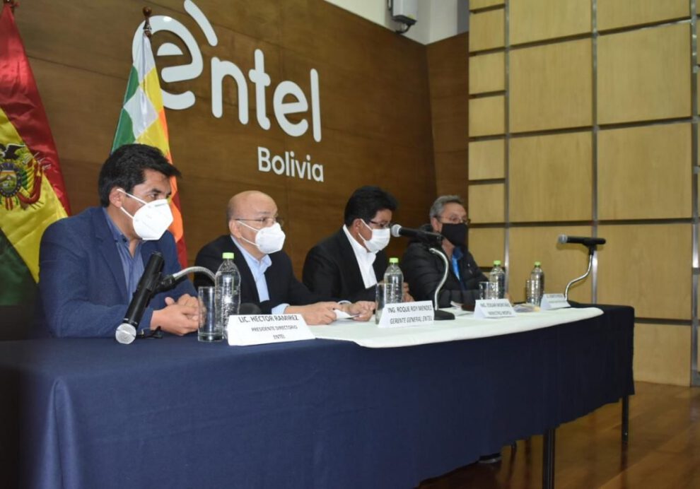 Daño económico en Entel por pago a empresa fantasma