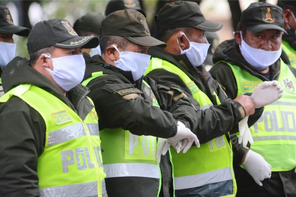 Vacunación contra Covid-19 a policías mayores de 60 años