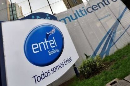 Funcionaria de Entel aprehendida por desviar $us 500.000