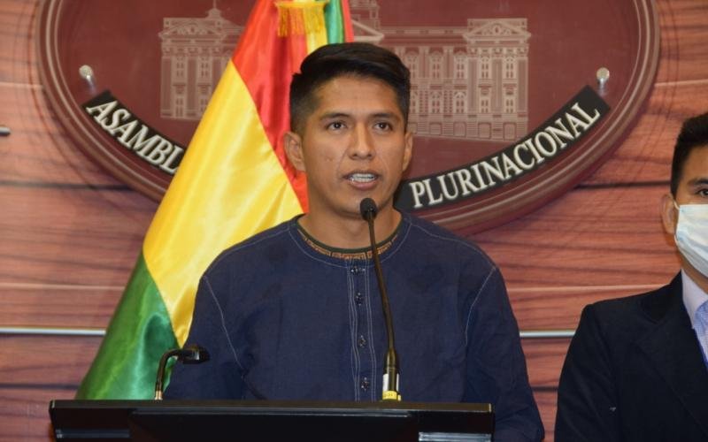 Andrónico Rodríguez dispuesto a recibir el salario mínimo nacional