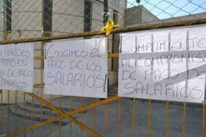 Protestas en La Paz por falta de pagos salariales