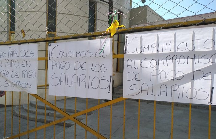 Protestas en La Paz por falta de pagos salariales