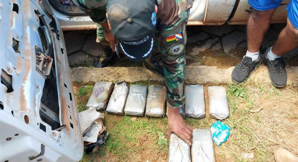 Cocaína encontrada en camioneta del Segip