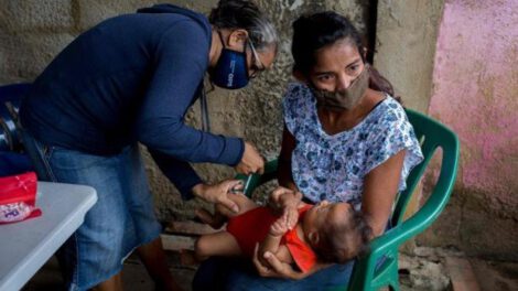 Primera vacuna contra la malaria con más del 75% de eficacia