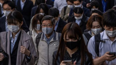 Alerta en Japón por la variante doble mutante del coronavirus