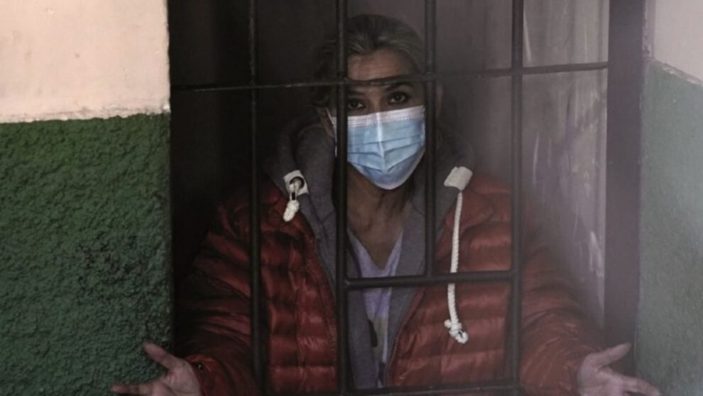 Jeanine Añez tratamiento médico en Miraflores