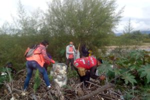 Limpieza del río Guadalquivir en Tarija