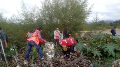Limpieza del río Guadalquivir en Tarija