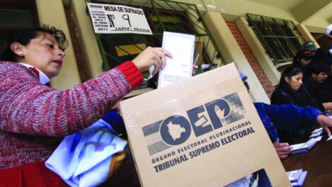 Victoria de Santos Quispe en elecciones de La Paz