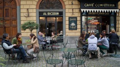 Italia reabre restaurantes tras la pandemia