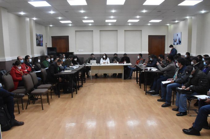 Situación sanitaria de los trabajadores analizada por el Ministerio de Salud y la COB
