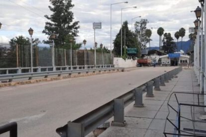 Bloqueo de frontera con Argentina en San José de Pocitos