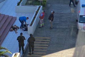Lesiones recientes en la pareja que cayó del piso 12 de un edificio