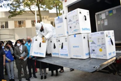Vacunas Pfizer llegan a Bolivia con 92 mil dosis